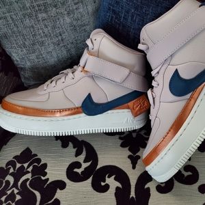 Nike Air Force 1